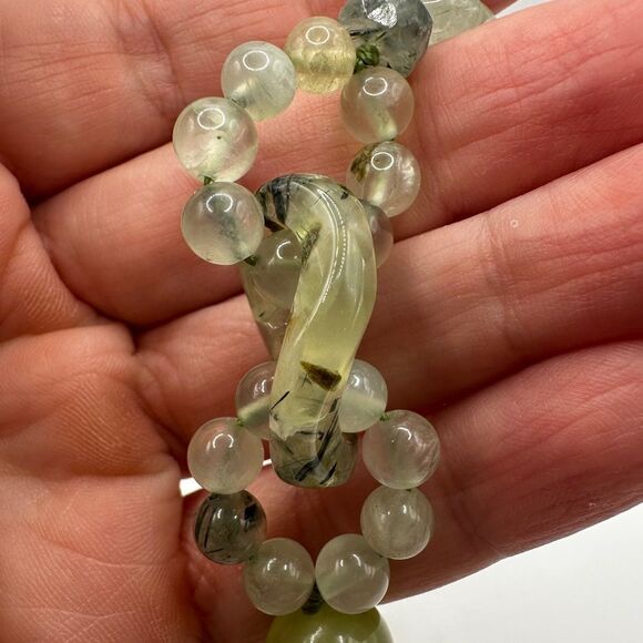 18" Prehnite and Ocean Jasper stone necklace with silver tone hardware! - Picture 4 of 12